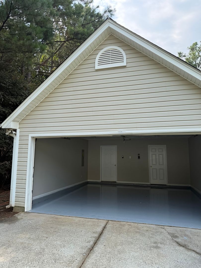 3 Bedroom 2 Bathroom Ranch Home – photo 2