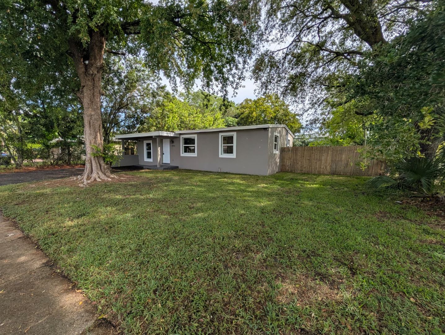 ***NO HOA – photo 1
