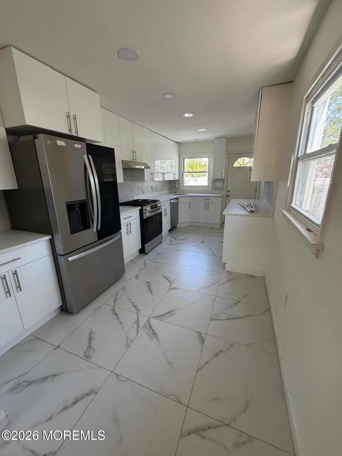 24 Berger Avenue – photo 2
