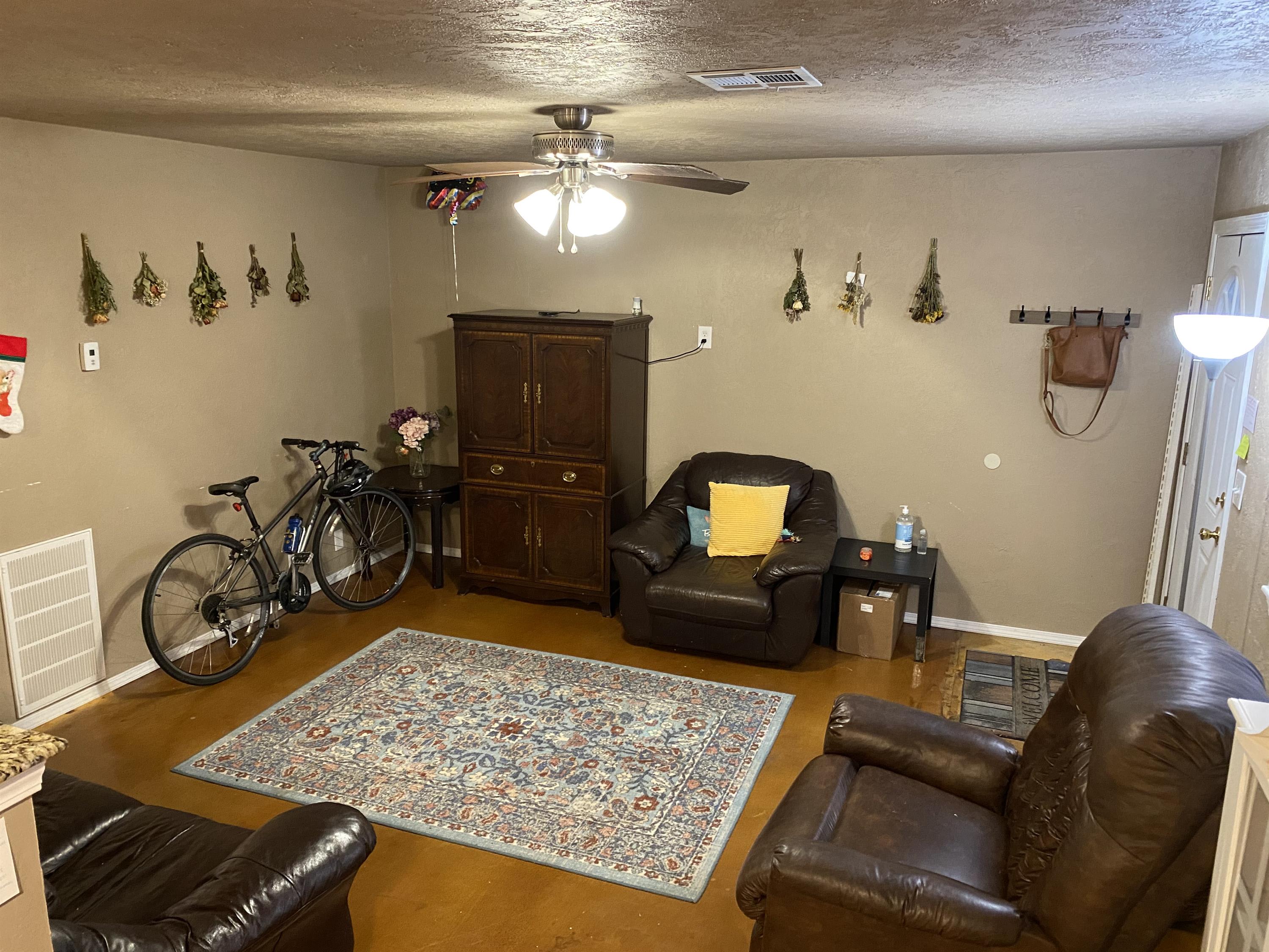 3211 1/2 South West – photo 2