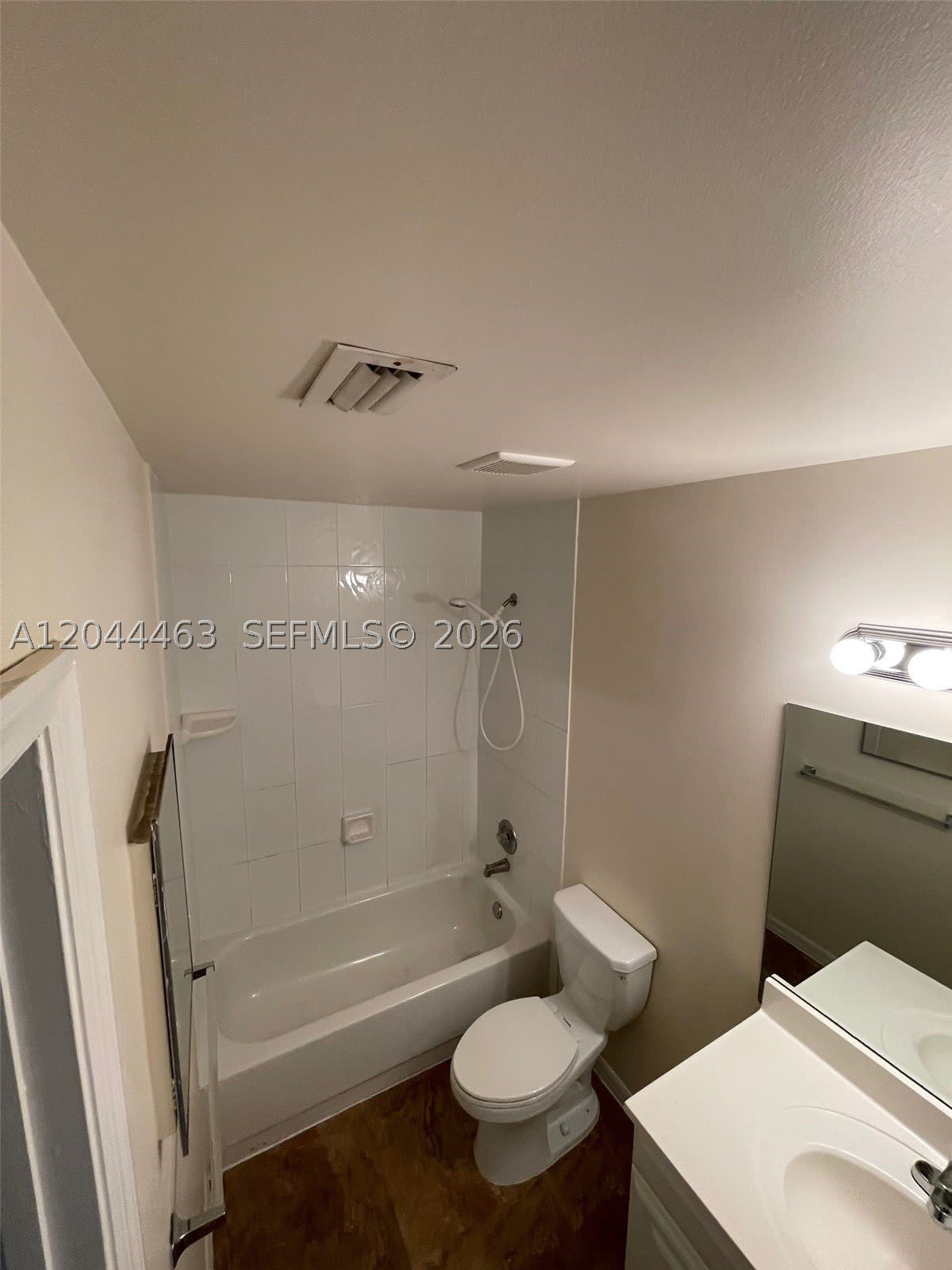 6031 SW 36th Ct – photo 4
