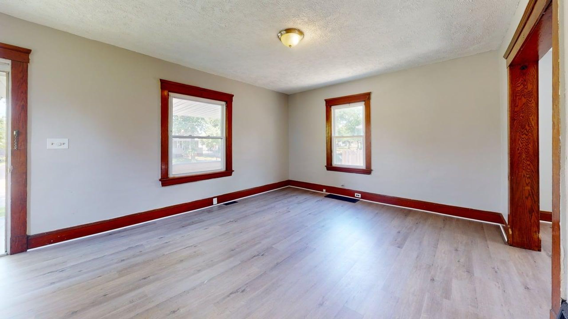 3 Bedroom Single Family Home – photo 4