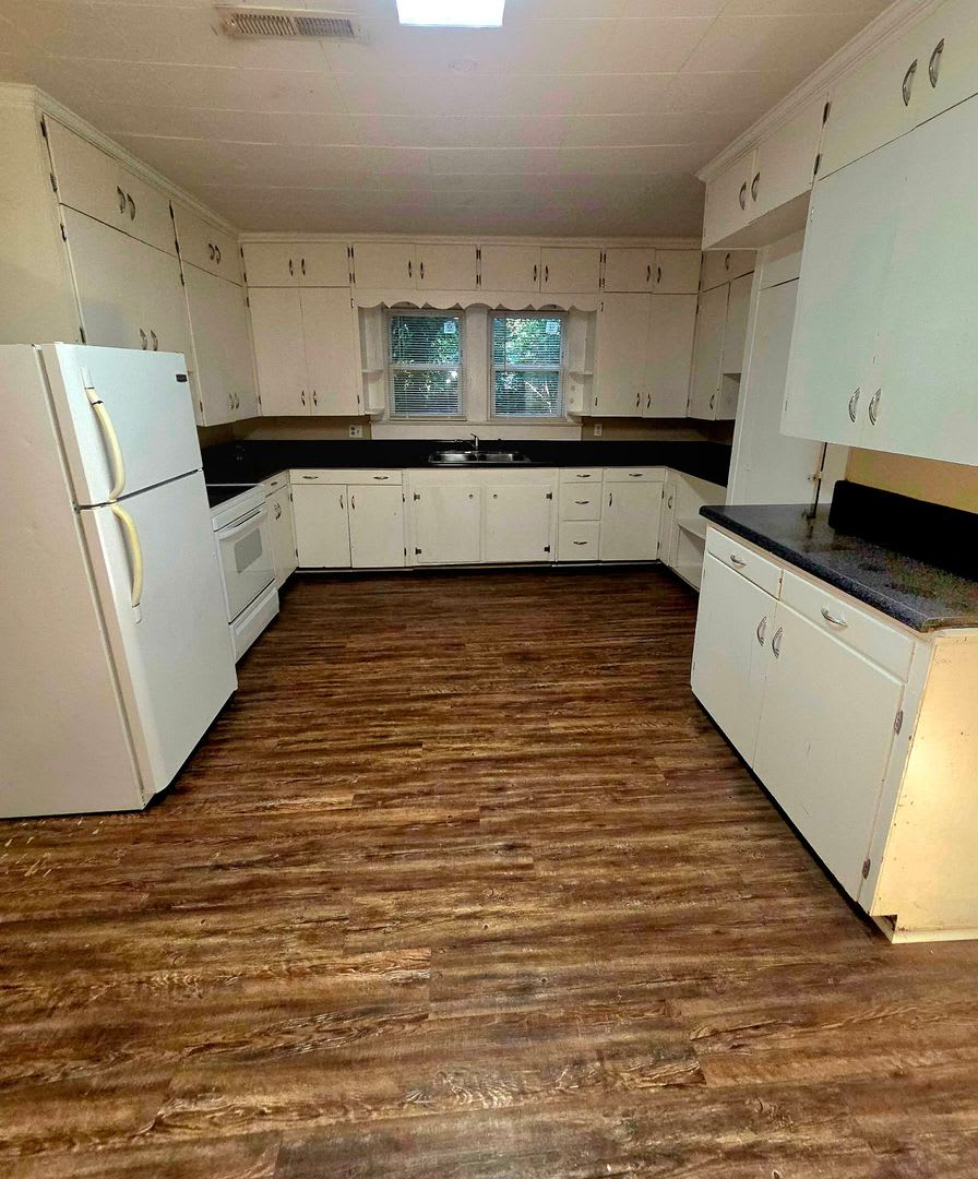 500 Off First Months Rent – photo 3