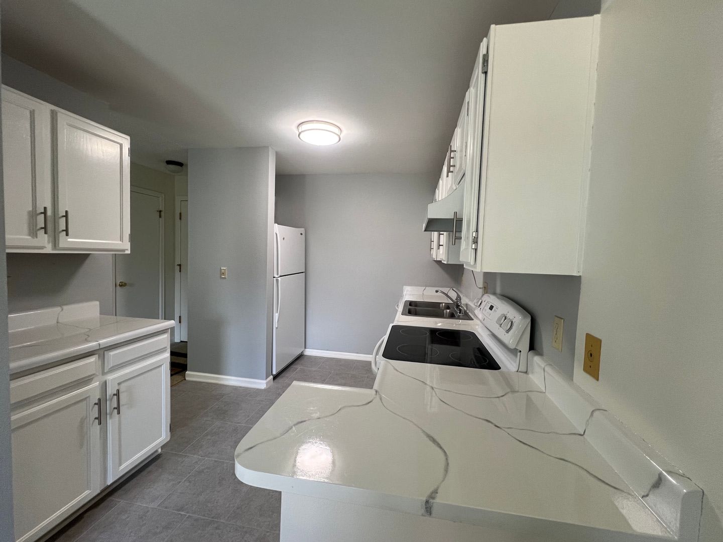 2 Bedroom Condo in 55+ Community – photo 2