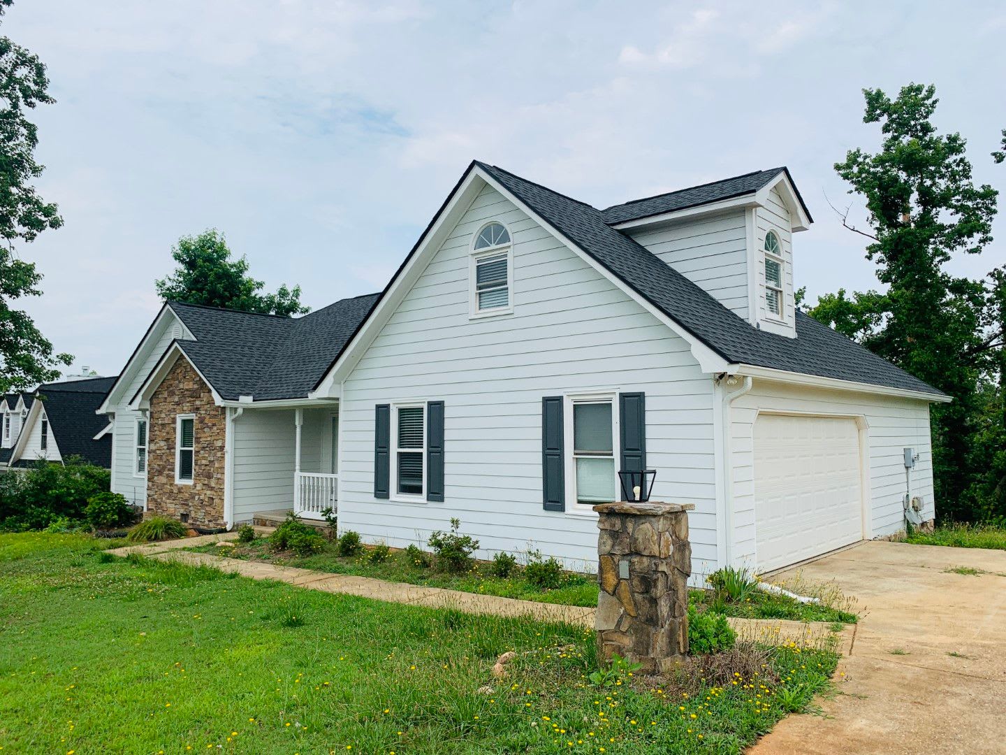 Great Location Private Wooded Lot Large Deck 4Th Bedroom Up W Attic Storage 2 Car Garage Fully Renovated Must See – photo 3