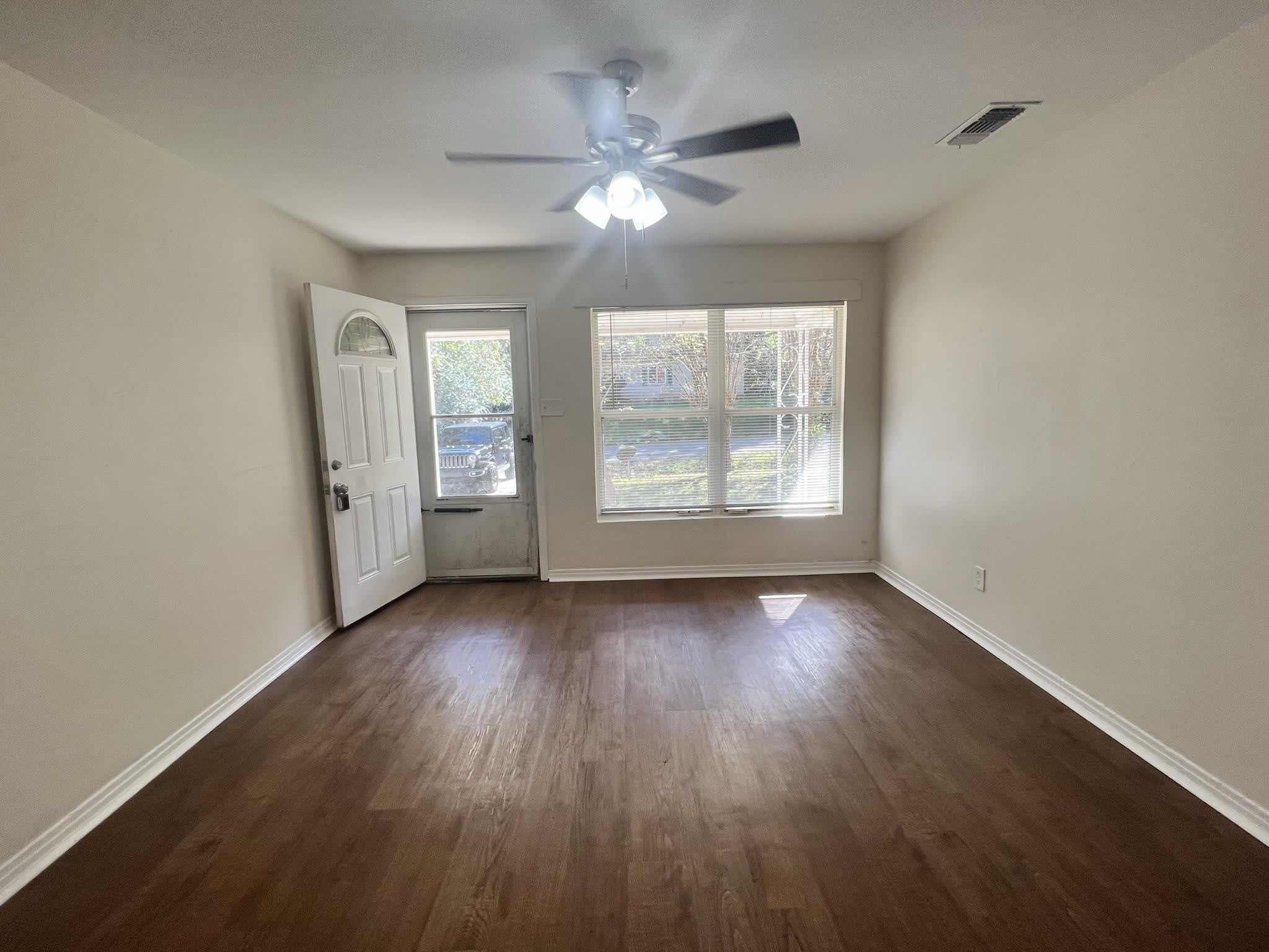 3422 Miami Drive – photo 4