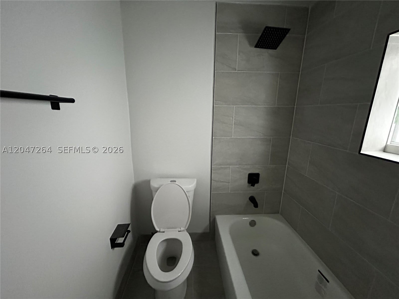 4429 SW 21st St – photo 3