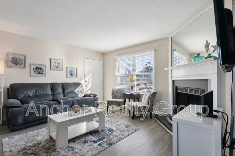 910 Mediterranean Avenue 201 – photo 3