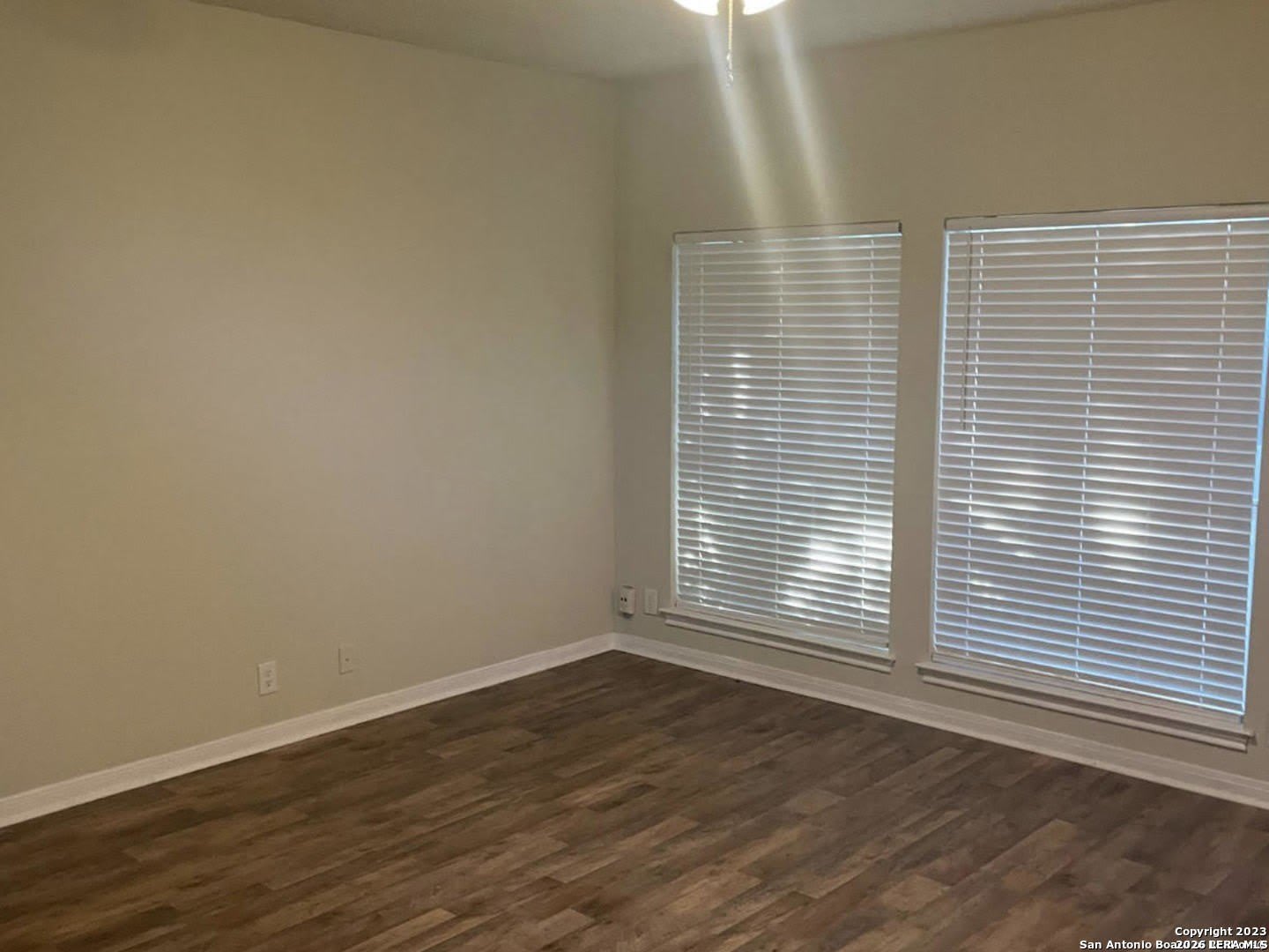 4130 TAVERN OAKS ST – photo 2