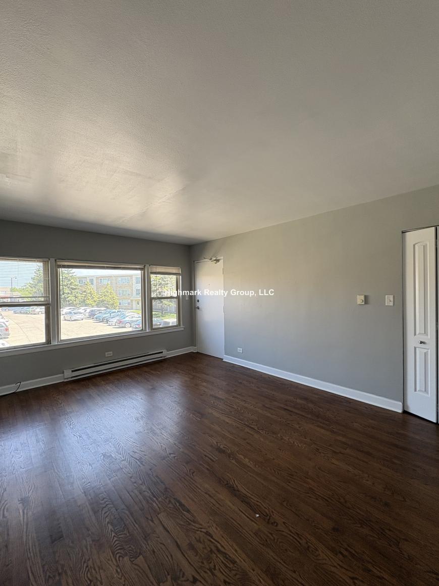 7632 North Milwaukee Ave. – photo 2