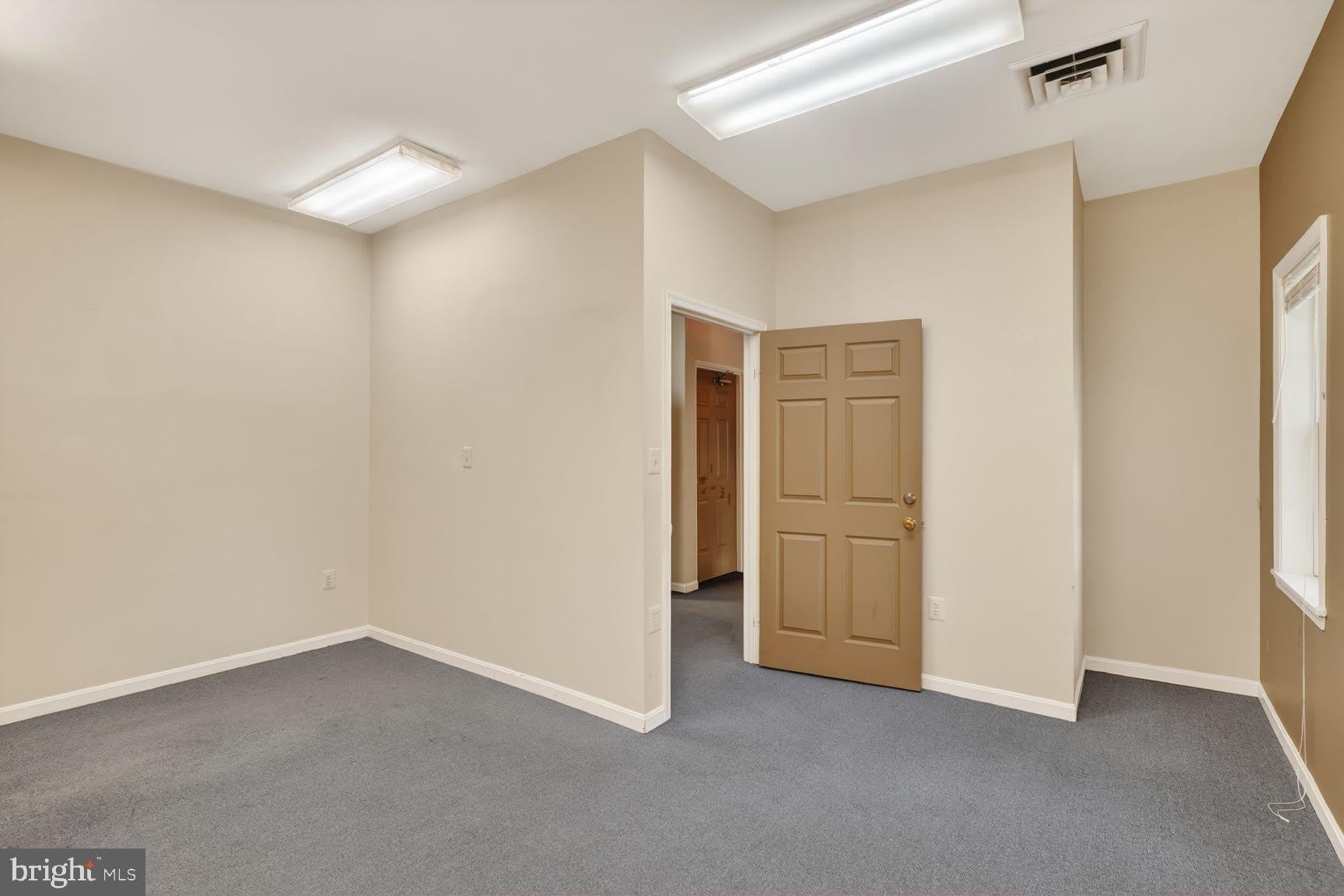 6182 OLD FRANCONIA Road – photo 4