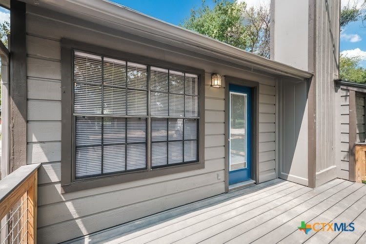 1104 Academy Street – photo 2