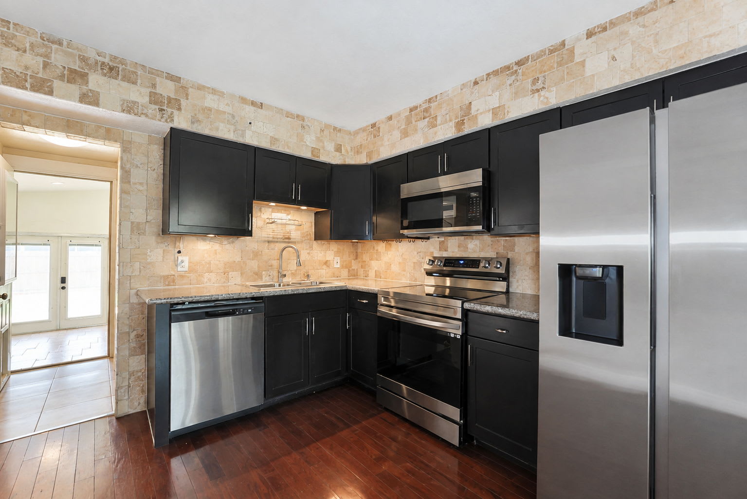 520 83rd Avenue North – photo 3