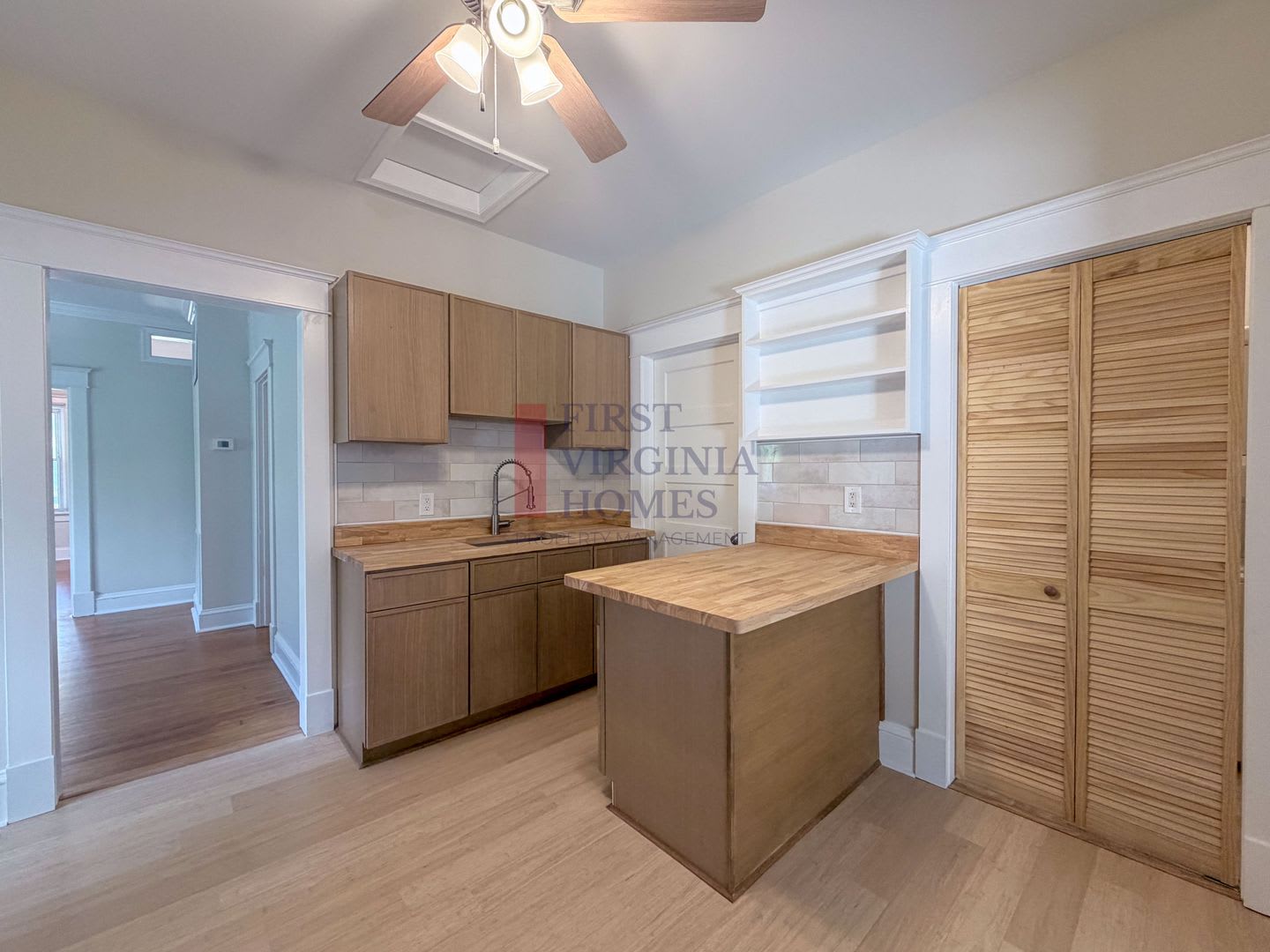 2Bed 1Bath Belmont Bungalow – photo 2