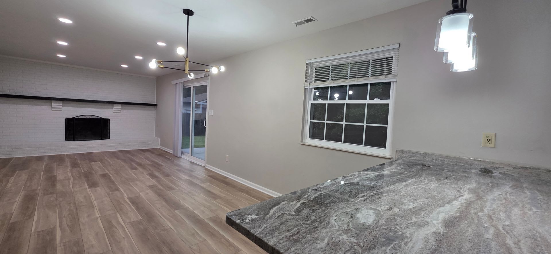 7200 Shadowlake Drive – photo 2
