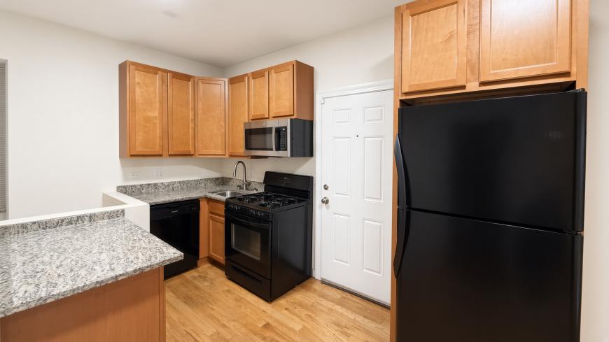 4605 N Kimball Ave – photo 1
