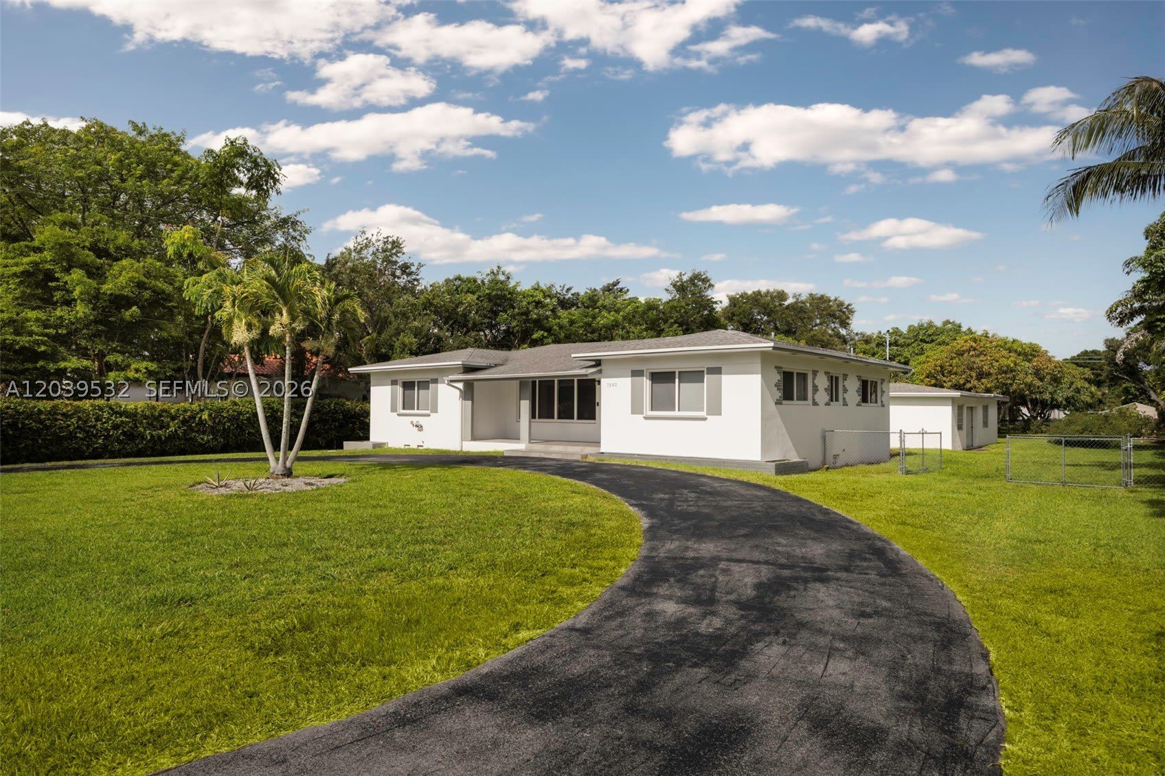 7840 SW 71st Ave – photo 2