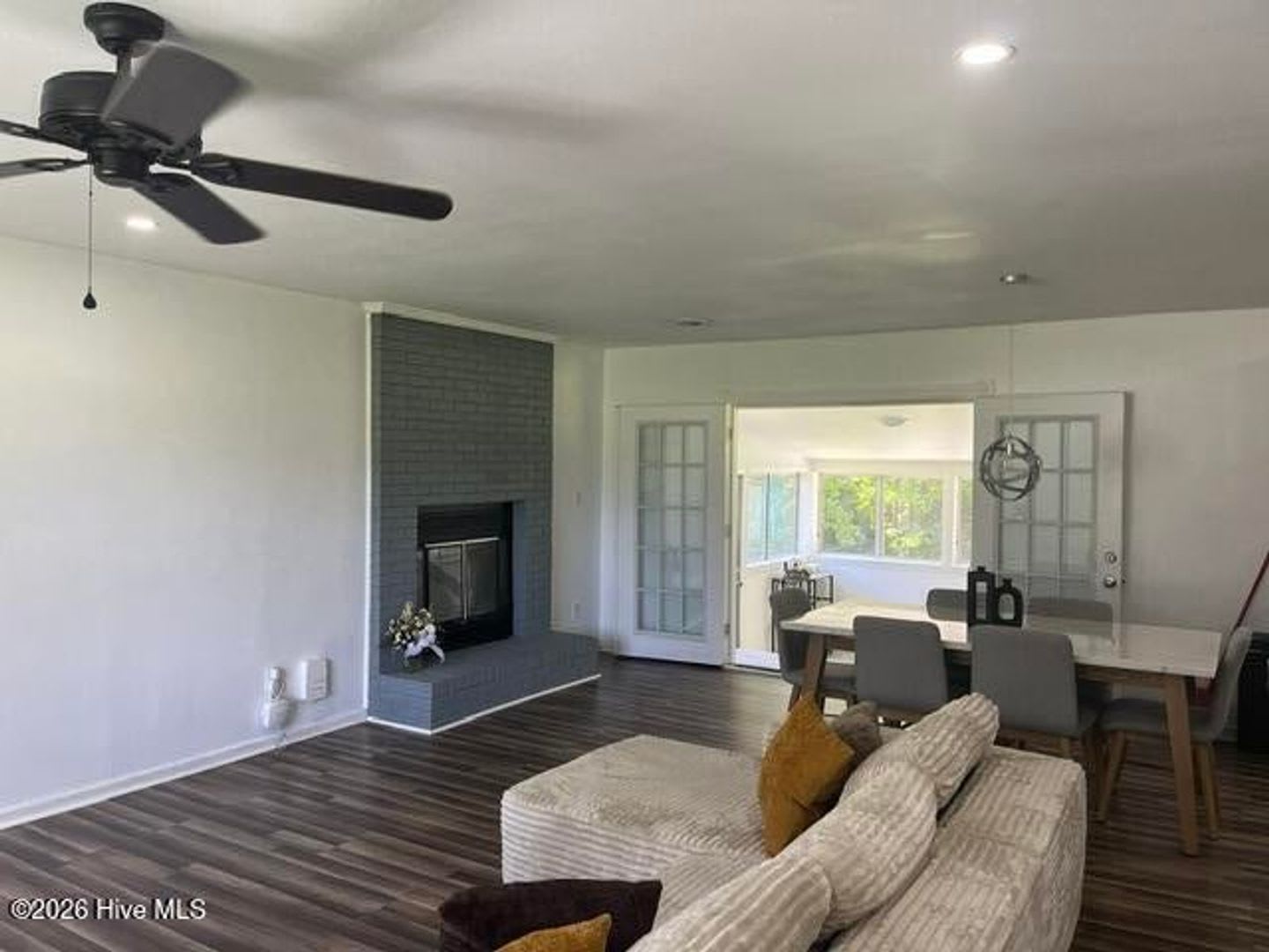 1312 Wolf Swamp Road – photo 4