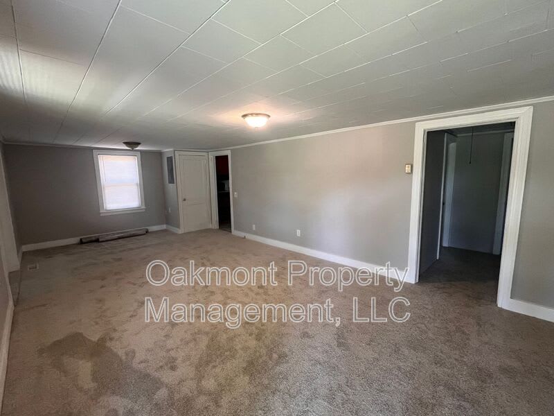 735 NC HWY24 – photo 2