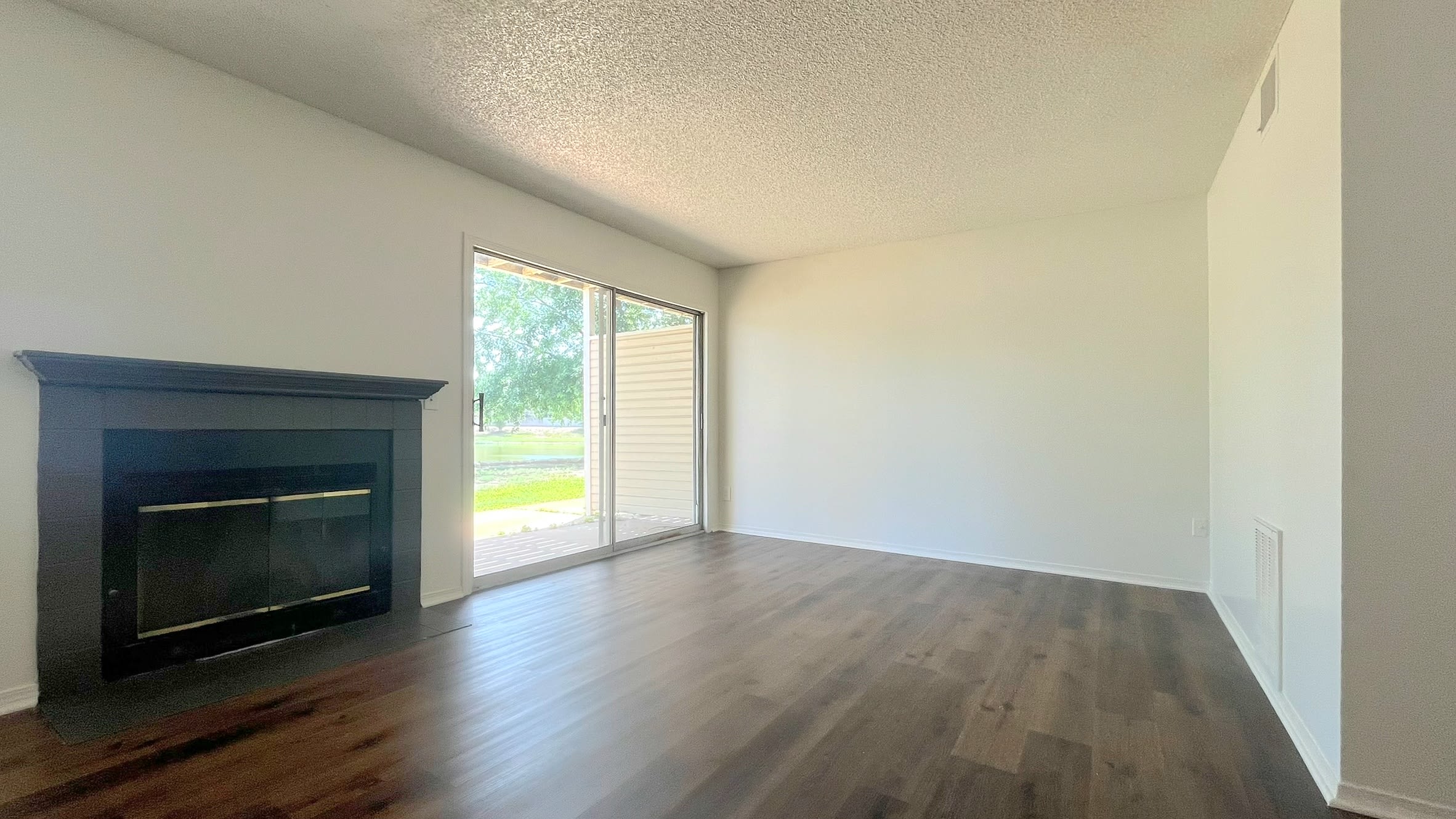 5544 S. Gold St. – photo 3