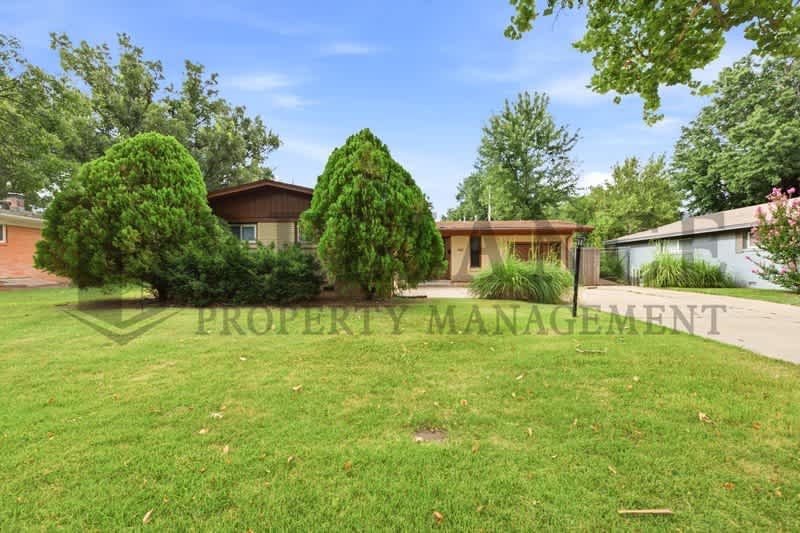 9923 West Binter Lane – photo 3