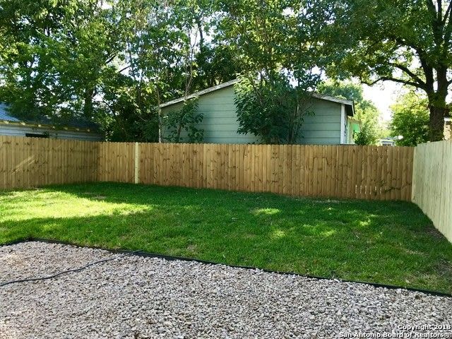 114 Oleander Street – photo 4
