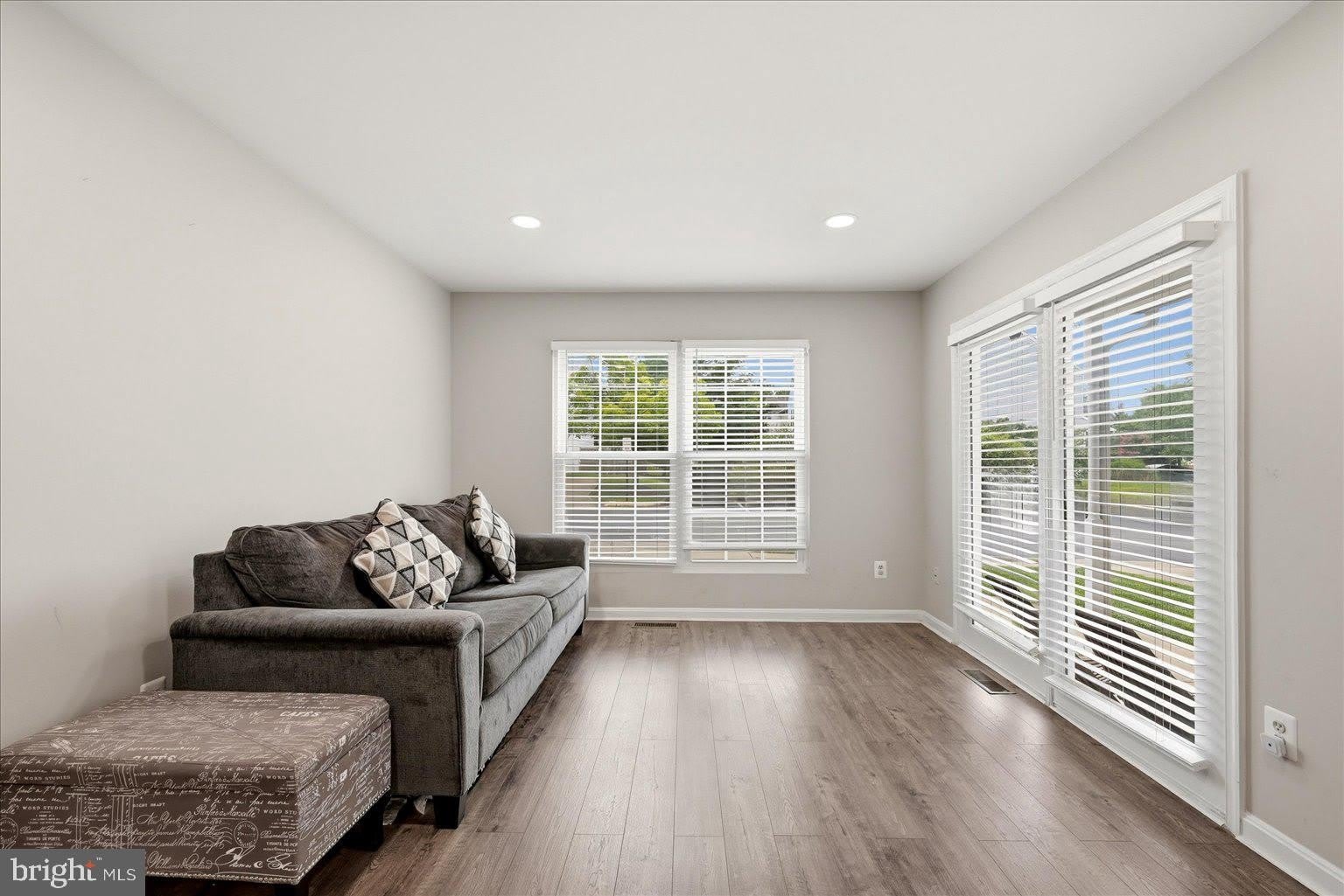 13118 HEARTHSIDE Lane – photo 2