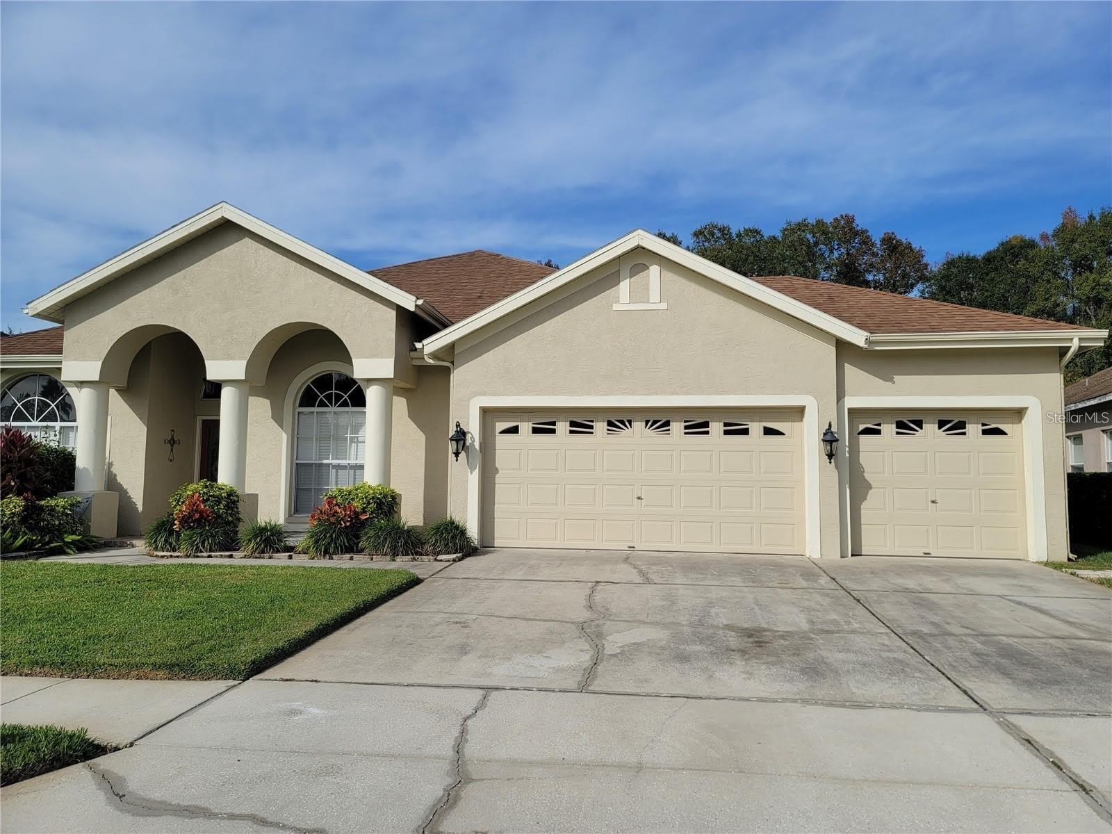 1501 DEERBOURNE Drive – photo 1
