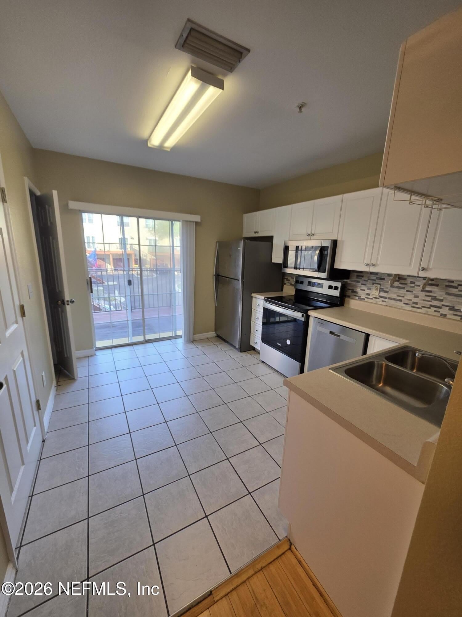 344 E Ashley Street – photo 4