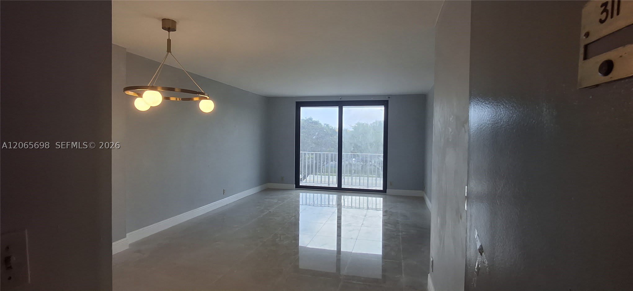 901 Hillcrest Dr – photo 3