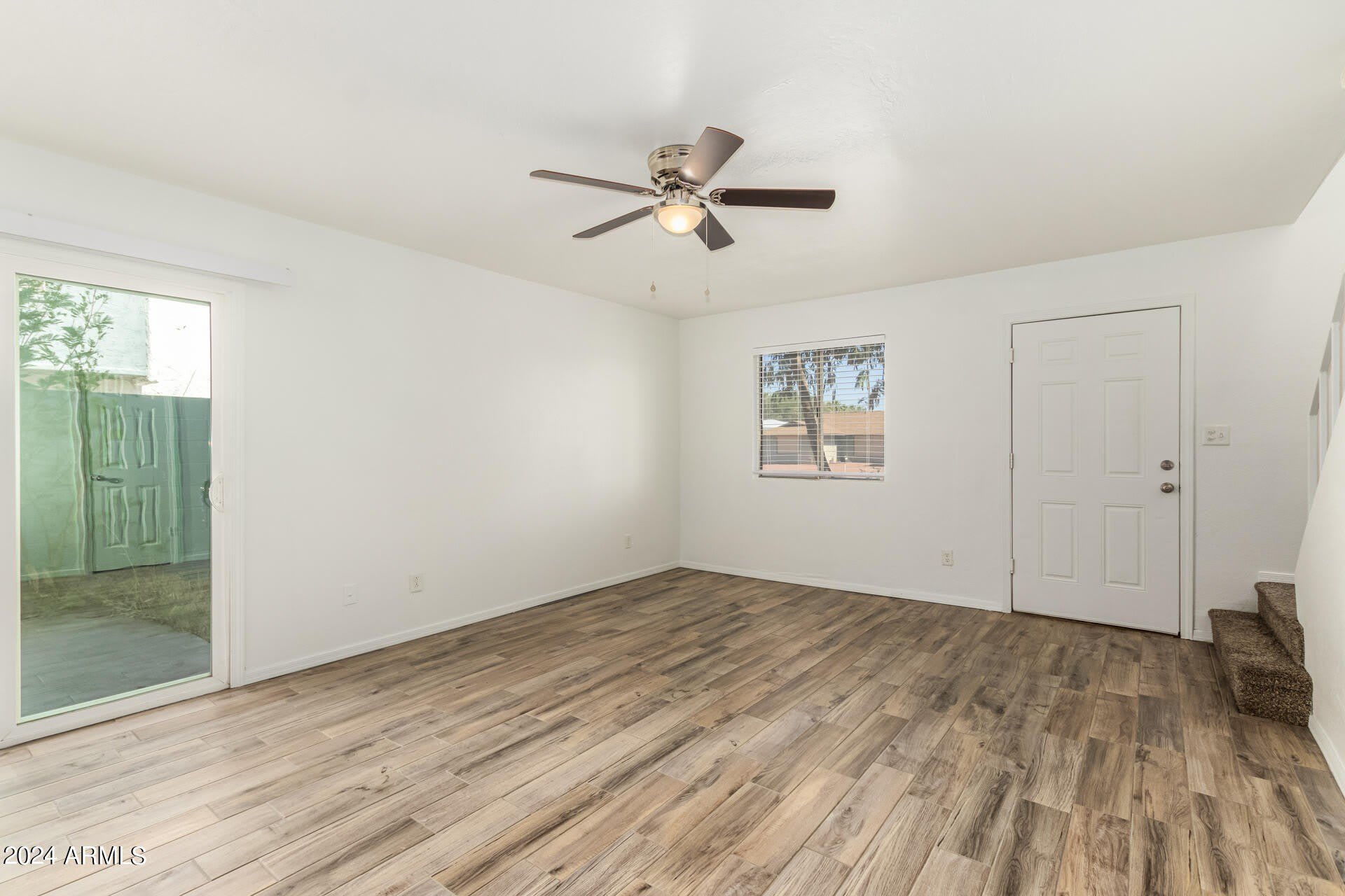 4718 W Orangewood Avenue – photo 5