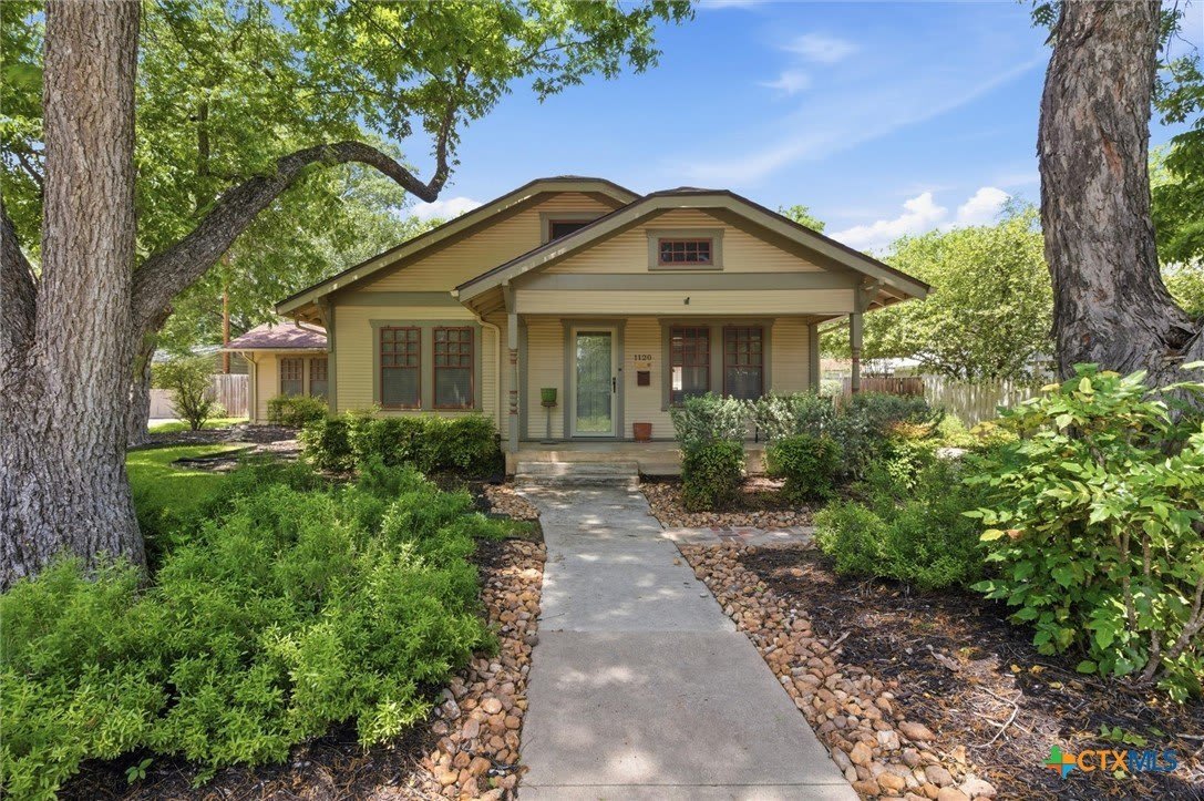 1120 W Hopkins Street – photo 2