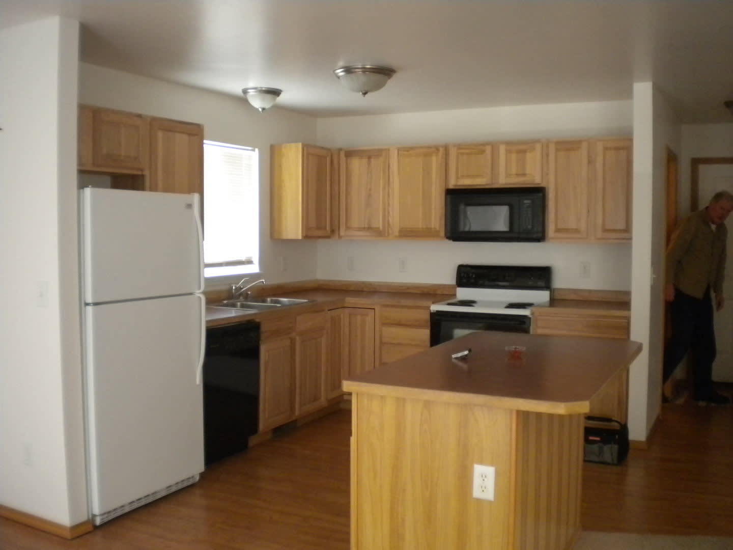 206 E. Magnolia – photo 2