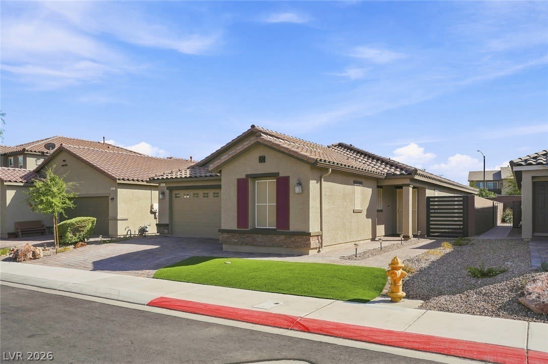 1525 Deep Valley Avenue – photo 2