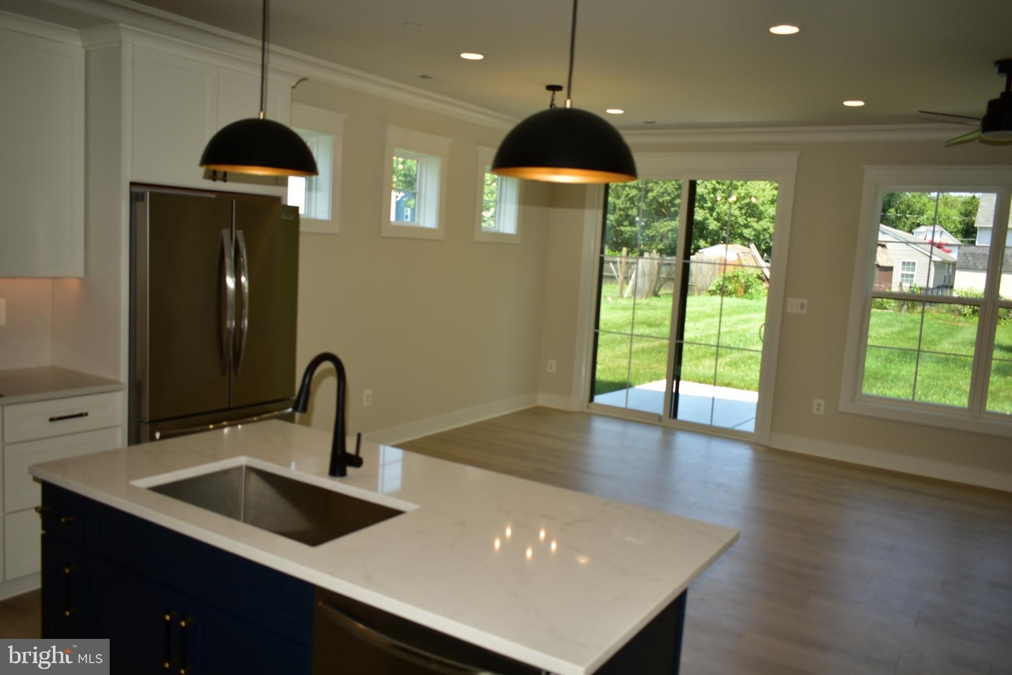843 ONTARIO Street – photo 4