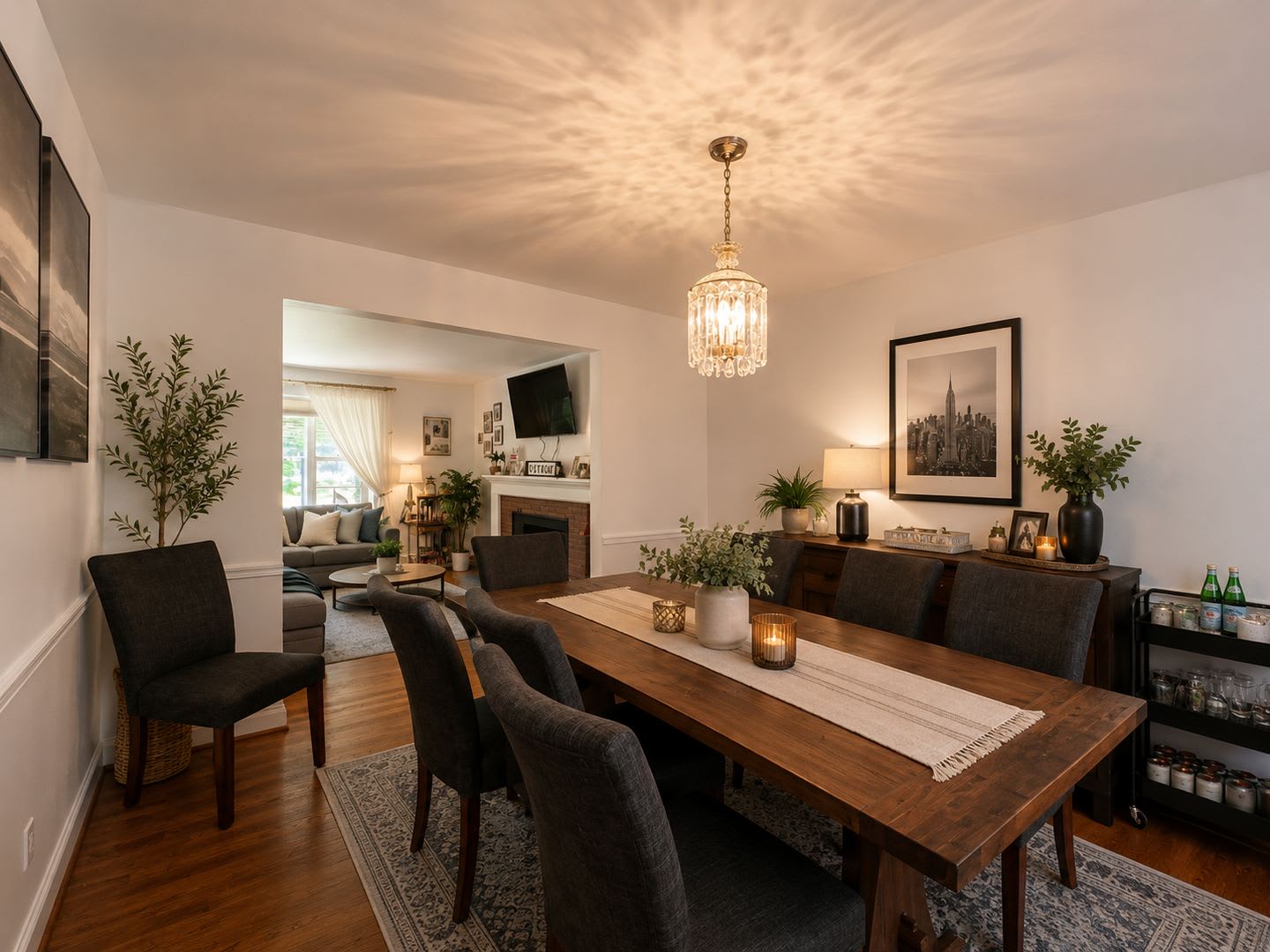 Spacious 4 Bedroom, 3 Bathroom Home with Freshly Updated Kitchen in Close in Bethesda!! – photo 4