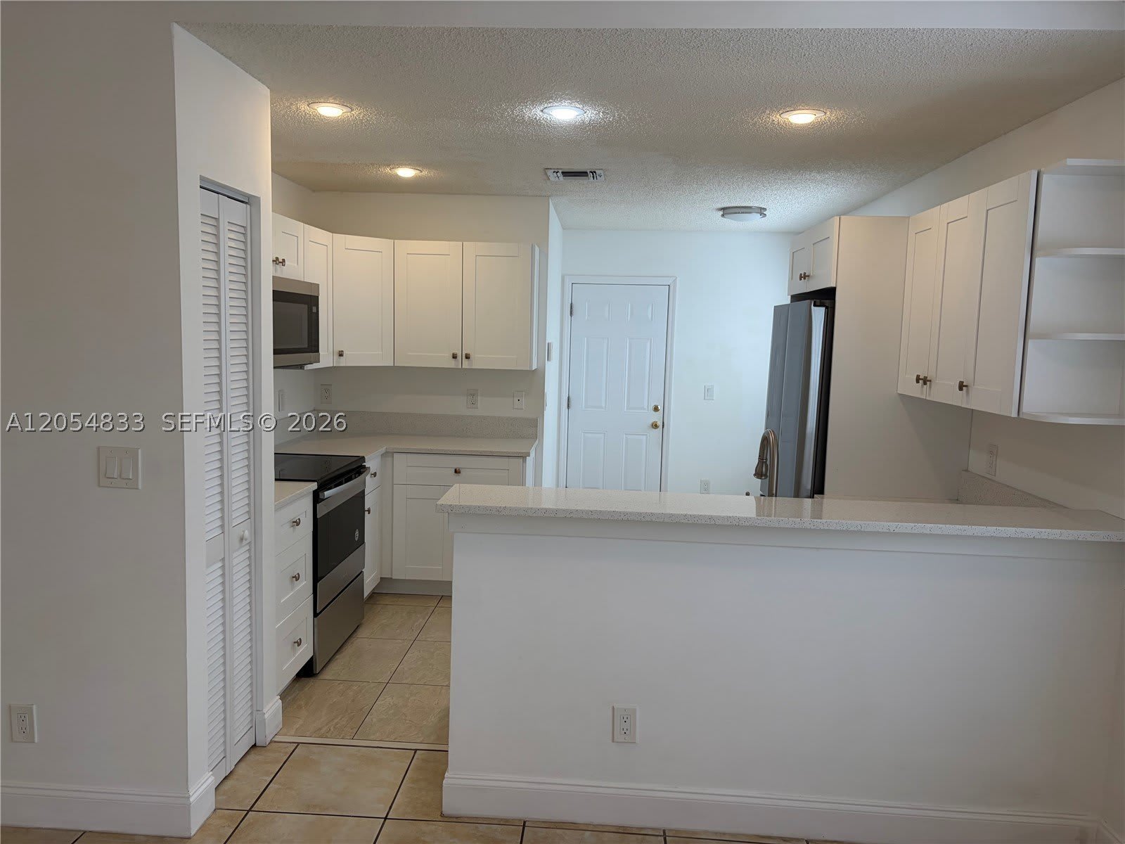 9020 Lake Park Cir N – photo 4
