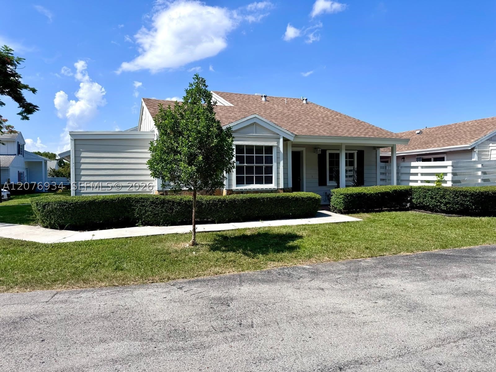 13700 Sw 149Th Cir Ln – photo 2