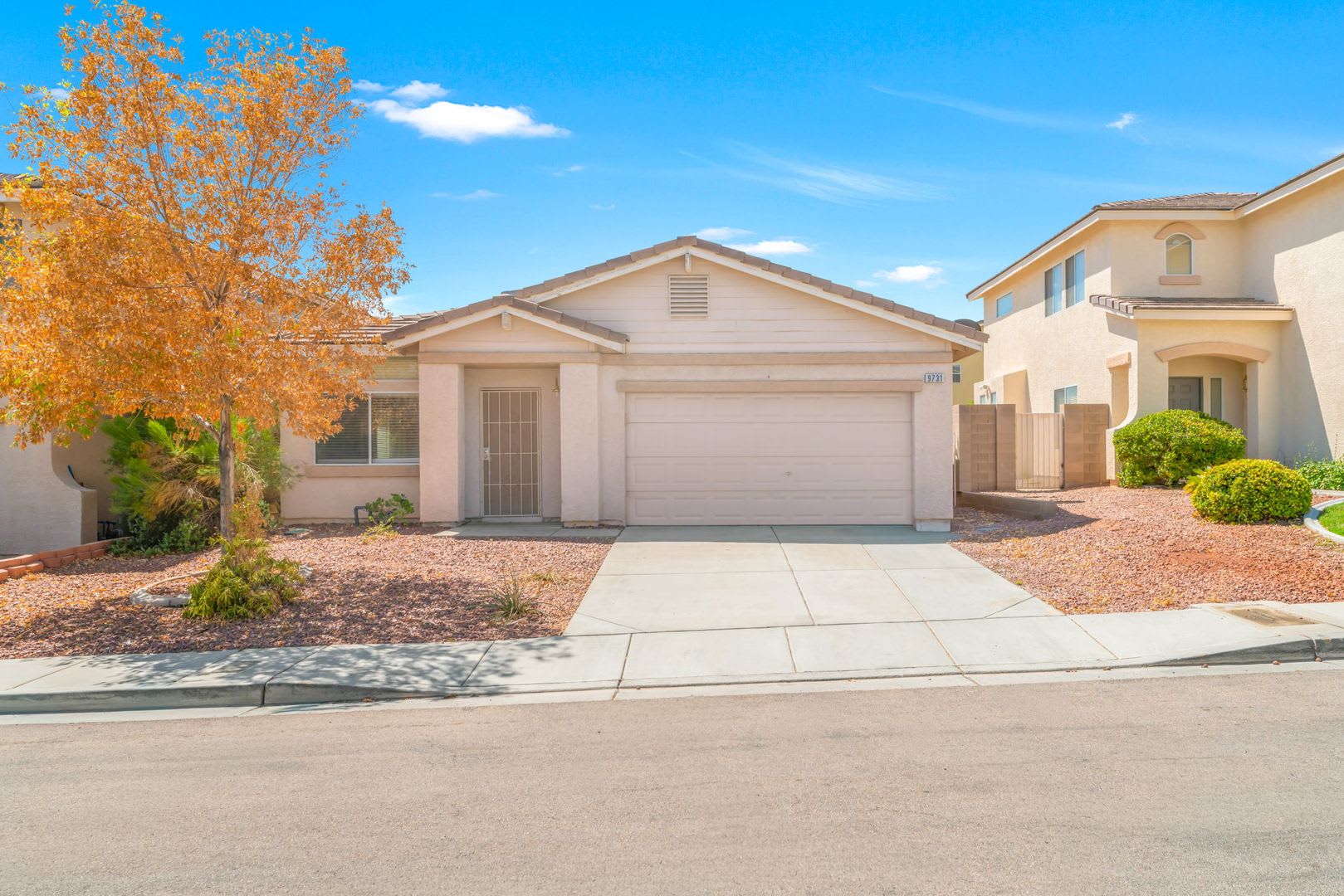 Charming Single Story Cul De Sac Home With A Spacious Versatile Layout – photo 1