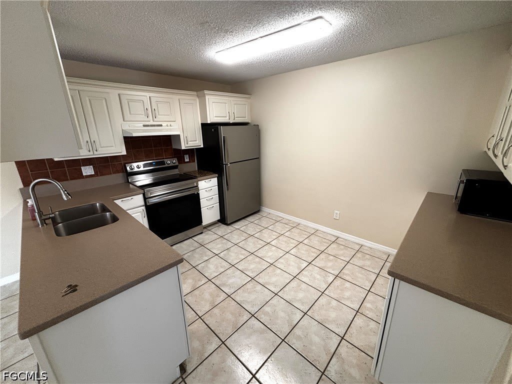5660 Foxlake Drive – photo 3