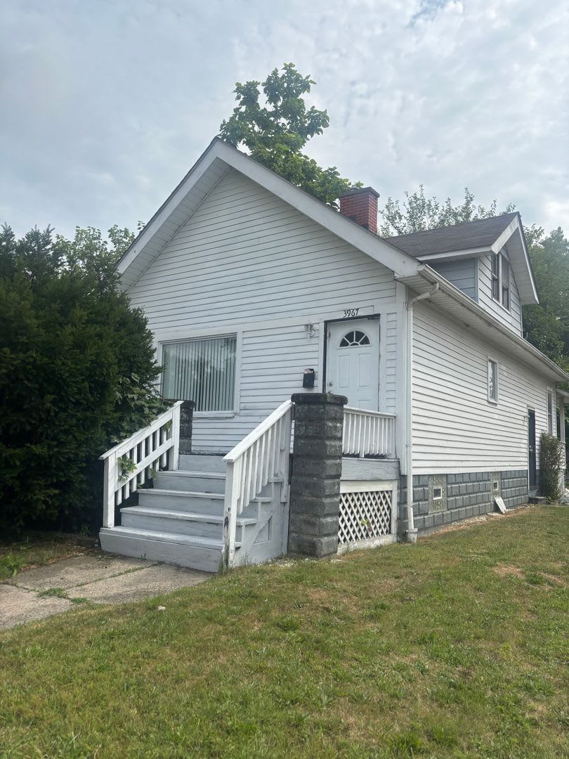 3bd Single Cash Pay/Section 8 – photo 1
