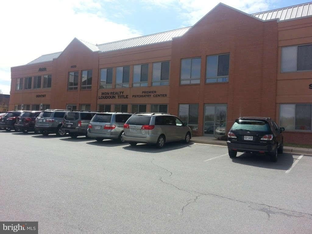 44355 PREMIER Plaza – photo 1