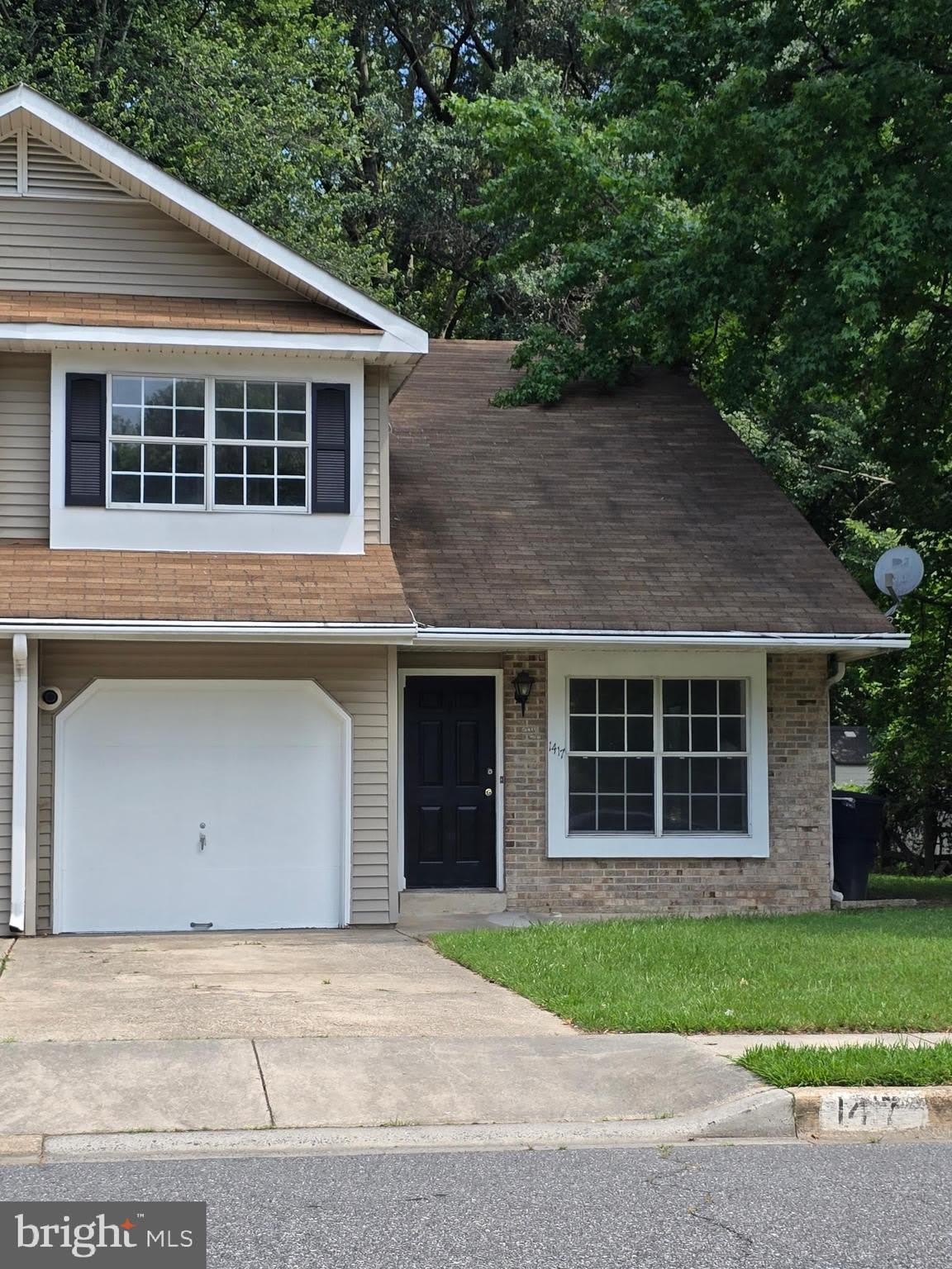 1417 S FARMVIEW DR – photo 2
