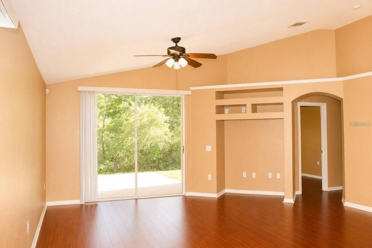 145 Thornbury Drive – photo 5