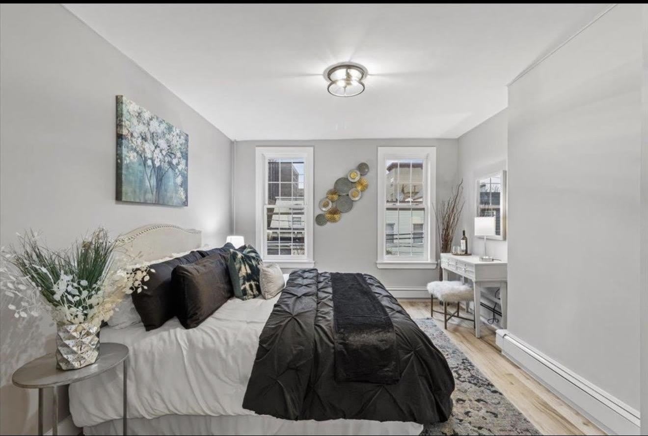 121 41St St – photo 1