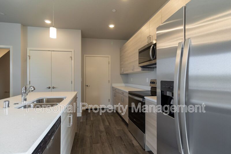 1815 N R Cir – photo 5