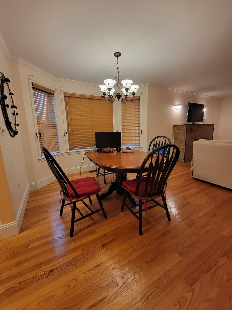 Spacious And Rare 3 Bd 2 Bath Near Fort Hill With Off Street Parking – photo 5