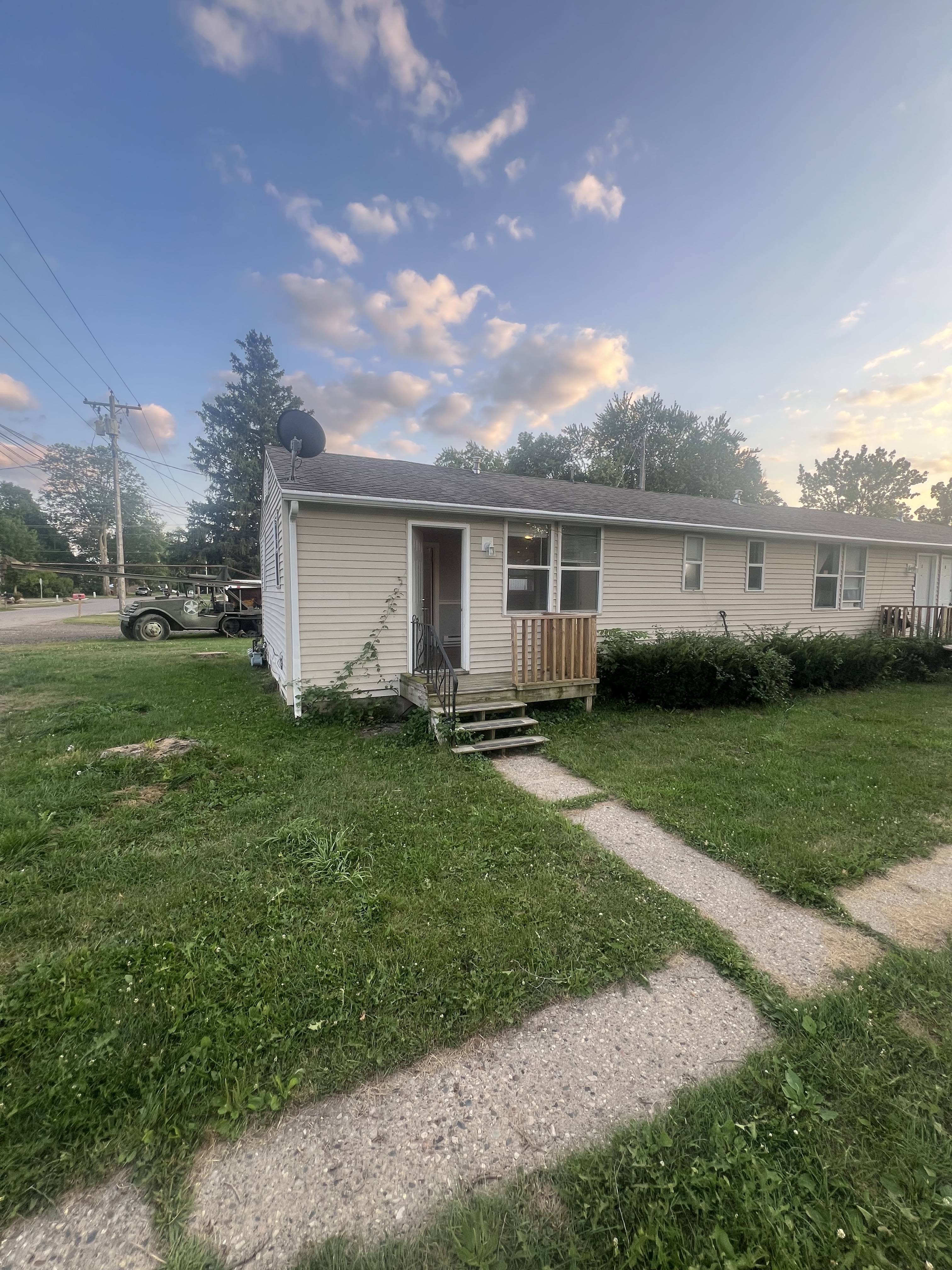 521 Spruce St – photo 1