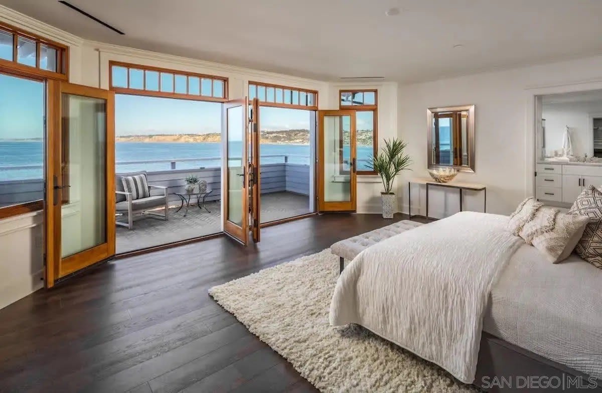 1241 Coast Blvd – photo 1