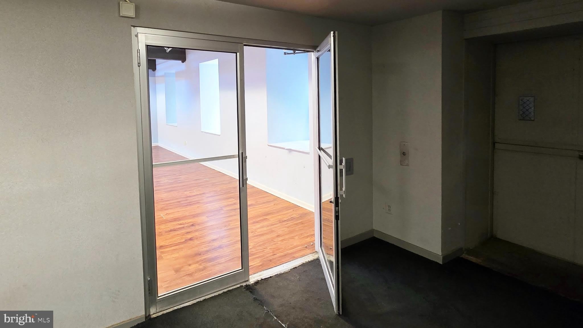 3901 MAIN Street – photo 5
